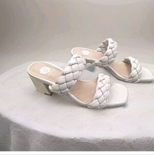 Yellow Box Ceana Heel Slide Bone Sandals 2 1/2" Heel Women's Sz 7.5